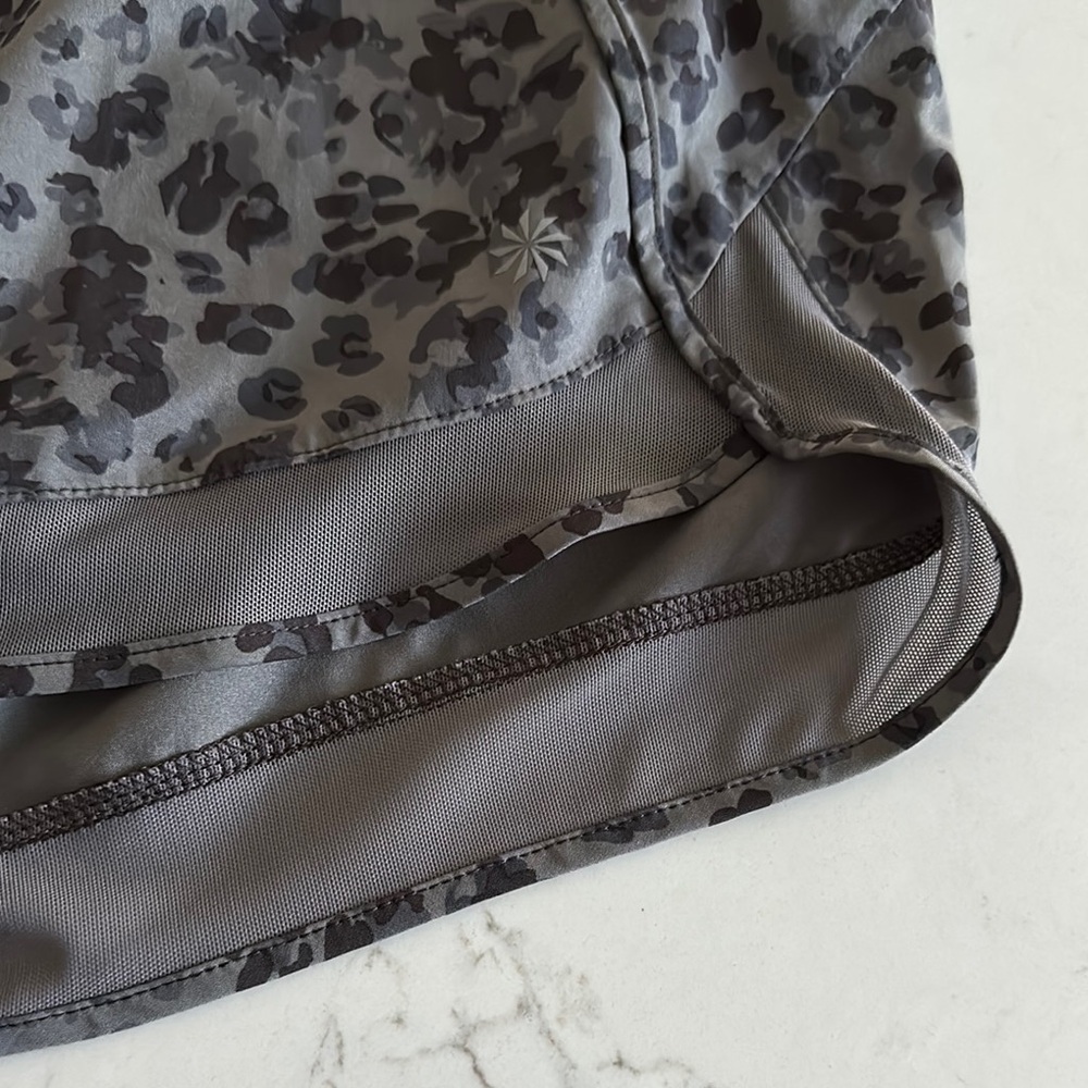 Athleta Mesh Racer Run Mid Rise Short, 4” - Picture 4 of 7
